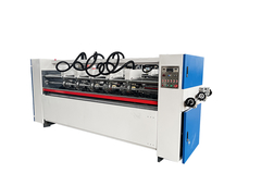 Scoreur à tranche à lame réglé électriquement