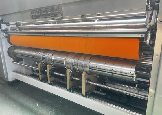 Machine de fabrication de carton en carton ondulé Auto-alimentateur Flexo Impression Machine de découpe sous pression avec plaque libre