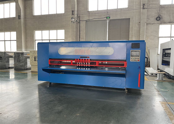 La machine de corrugation automatique fonctionne sans problème